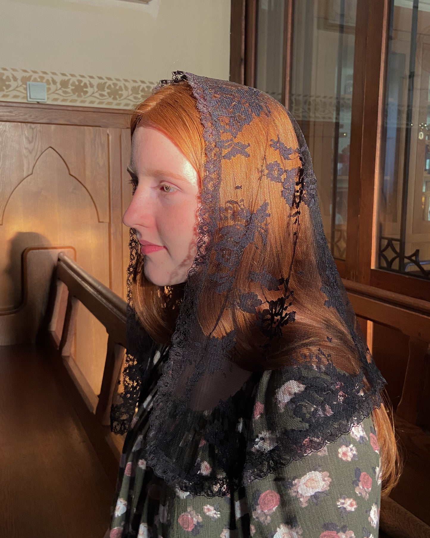 Black mantilla